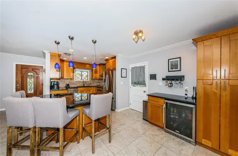 8717 Tahiti Lane Tampa FL 33615