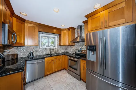8717 Tahiti Lane Tampa FL 33615