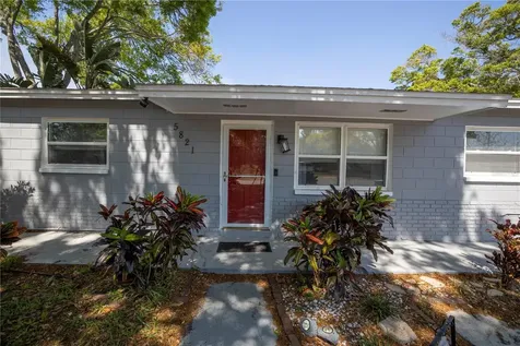5821 59th Avenue N St Petersburg FL 33709