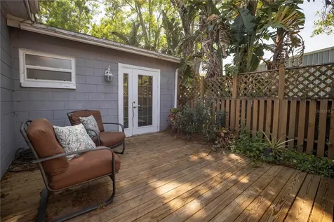 5821 59th Avenue N St Petersburg FL 33709
