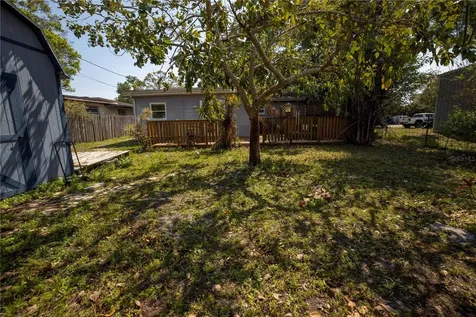 5821 59th Avenue N St Petersburg FL 33709
