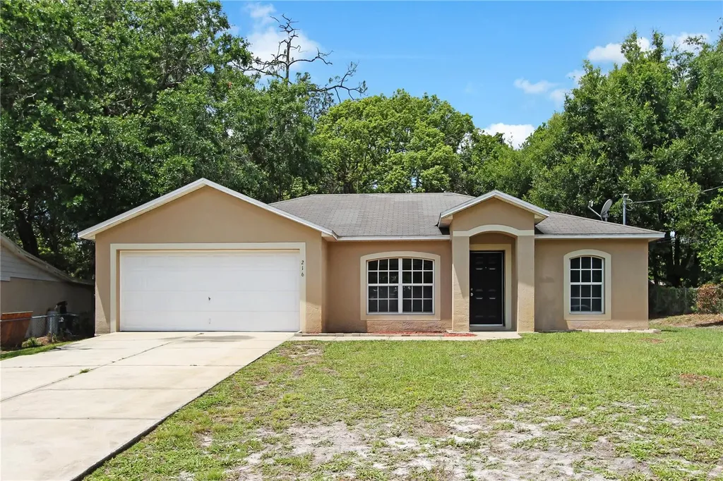 216 Clara Vista Street Debary FL 32713