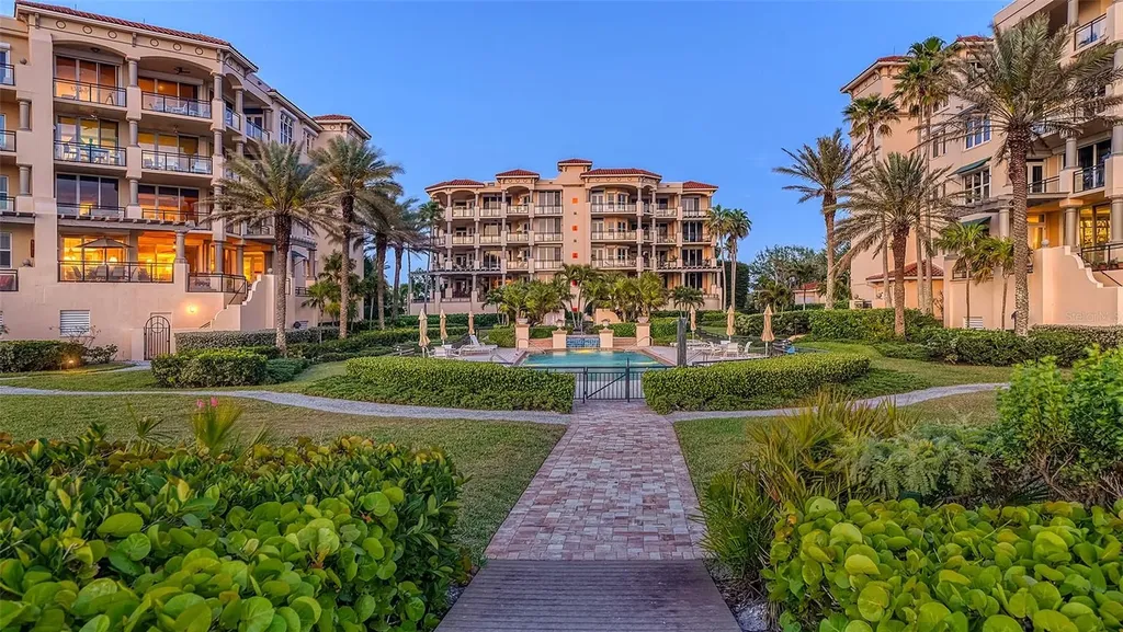 2399 Gulf Of Mexico Drive Longboat Key FL 34228
