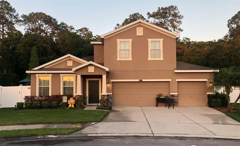 812 Bronze Bush Court Plant City FL 33566