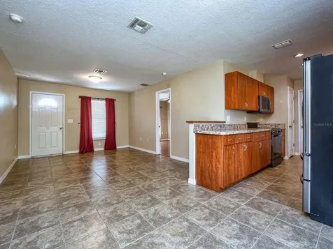 40351 W 2nd Avenue Umatilla FL 32784
