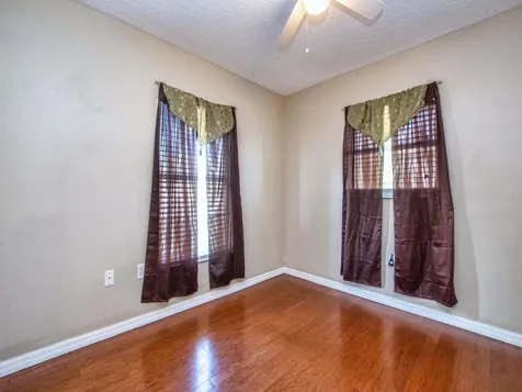 40351 W 2nd Avenue Umatilla FL 32784