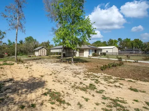 40351 W 2nd Avenue Umatilla FL 32784