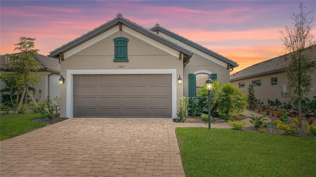5447 Lago Maggio Street Sarasota FL 34238