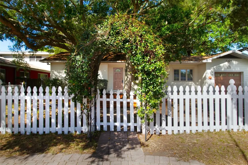 1907 59th Street S Gulfport FL 33707