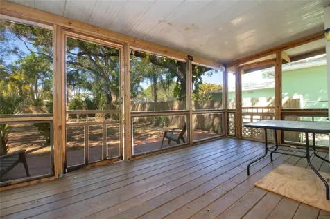 1907 59th Street S Gulfport FL 33707