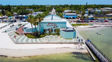 1907 59th Street S Gulfport FL 33707