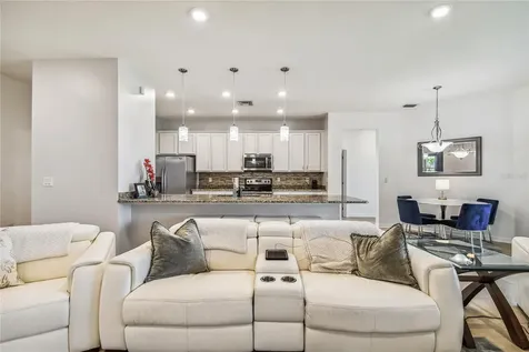 6738 Devesta Loop Palmetto FL 34221