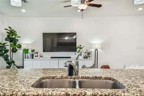 6738 Devesta Loop Palmetto FL 34221