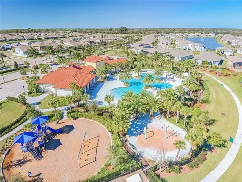 6738 Devesta Loop Palmetto FL 34221