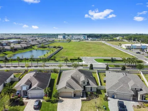 6738 Devesta Loop Palmetto FL 34221