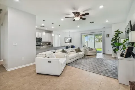 6738 Devesta Loop Palmetto FL 34221