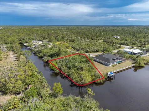 2253 Beurket Street Port Charlotte FL 33953