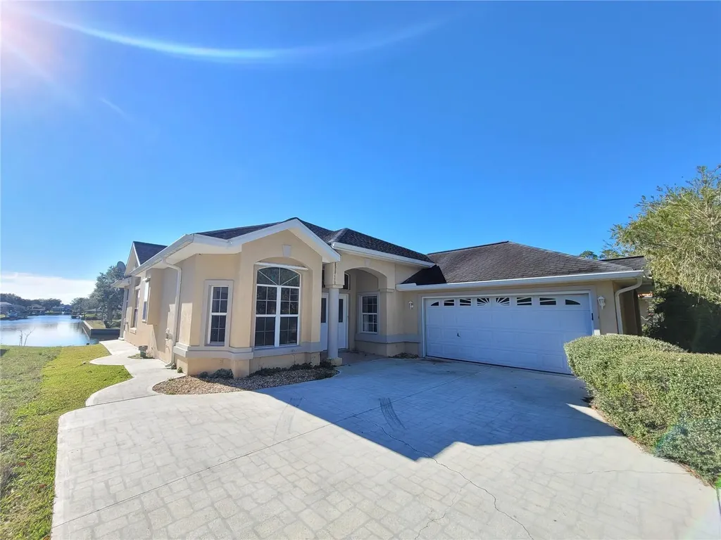 18 Cris Lane Palm Coast FL 32137