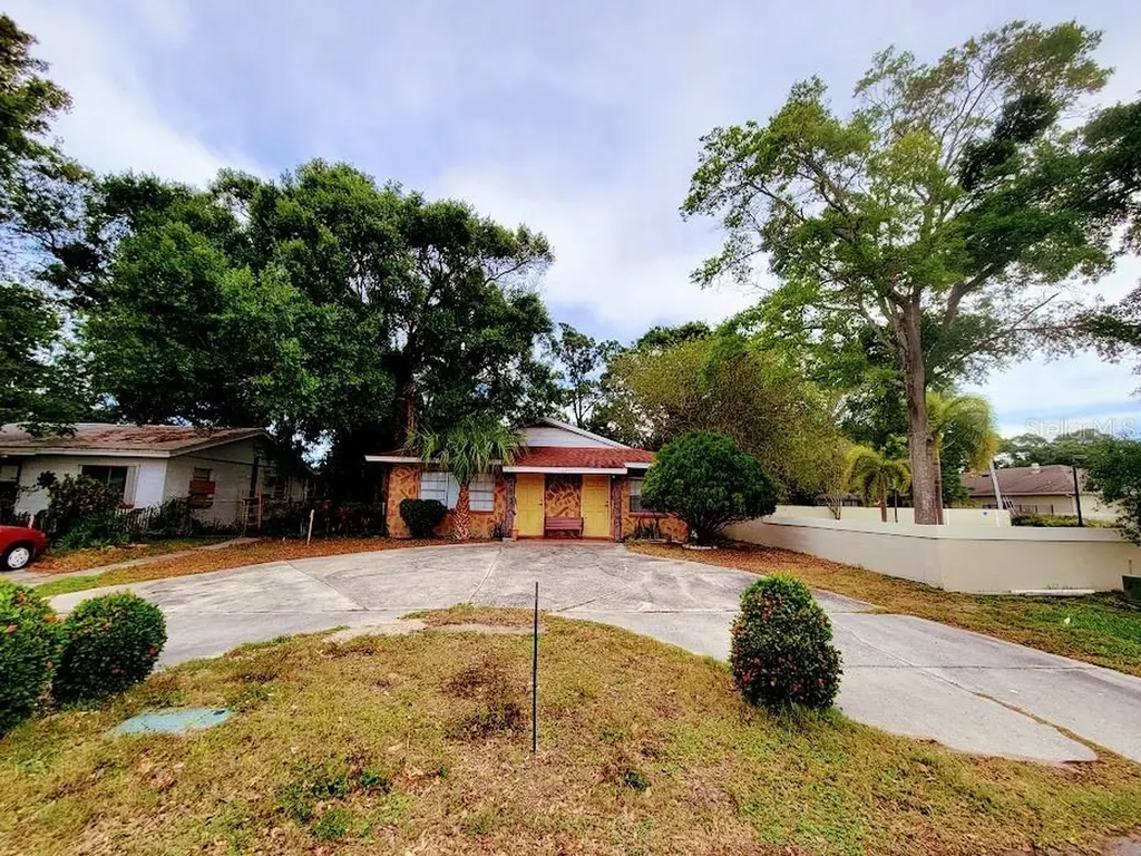 5317 13th Avenue S Gulfport FL 33707