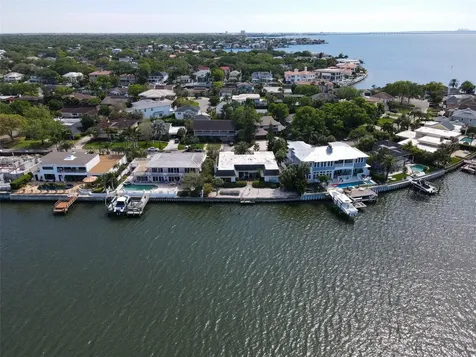 4937 W Bay Way Drive Tampa FL 33629