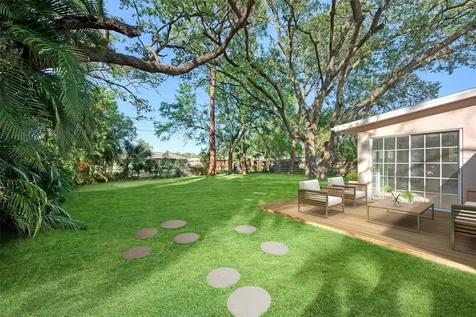 721 Winter Garden Drive Sarasota FL 34243