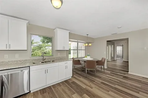 721 Winter Garden Drive Sarasota FL 34243