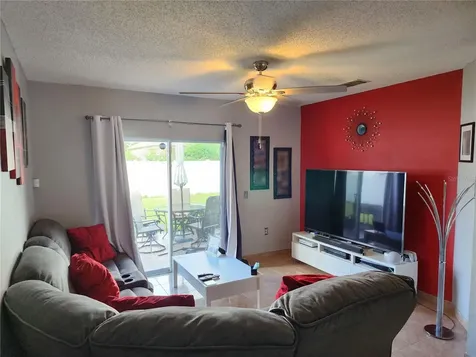565 Maricopa Drive Kissimmee FL 34758