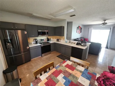 565 Maricopa Drive Kissimmee FL 34758