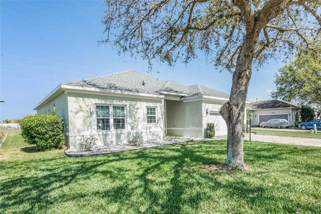 3831 Manor Oaks Court Leesburg FL 34748