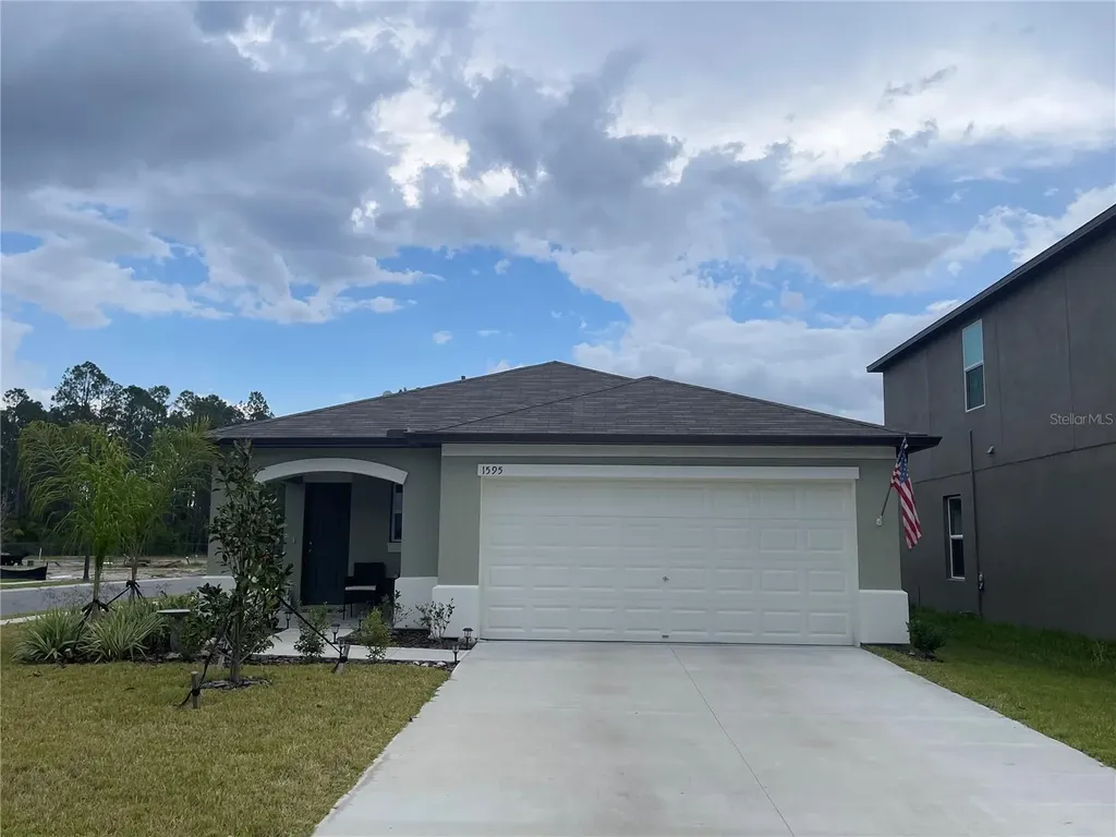 1595 Blacksmith Court Lakeland FL 33801