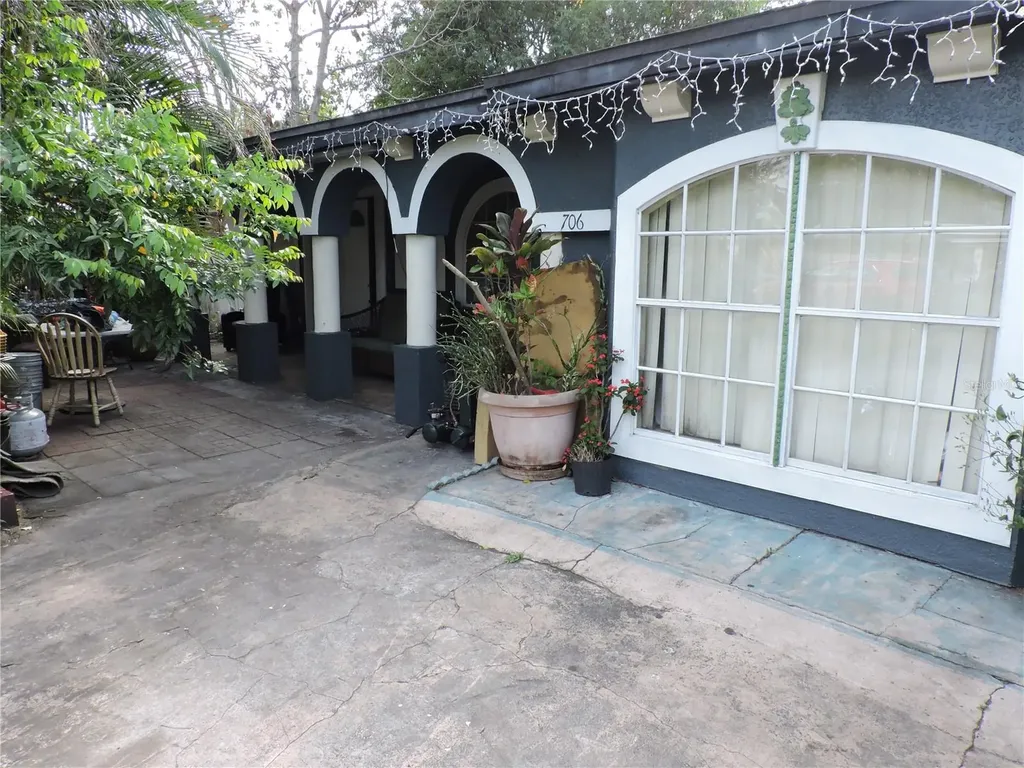 706 Thalia Drive Orlando FL 32807