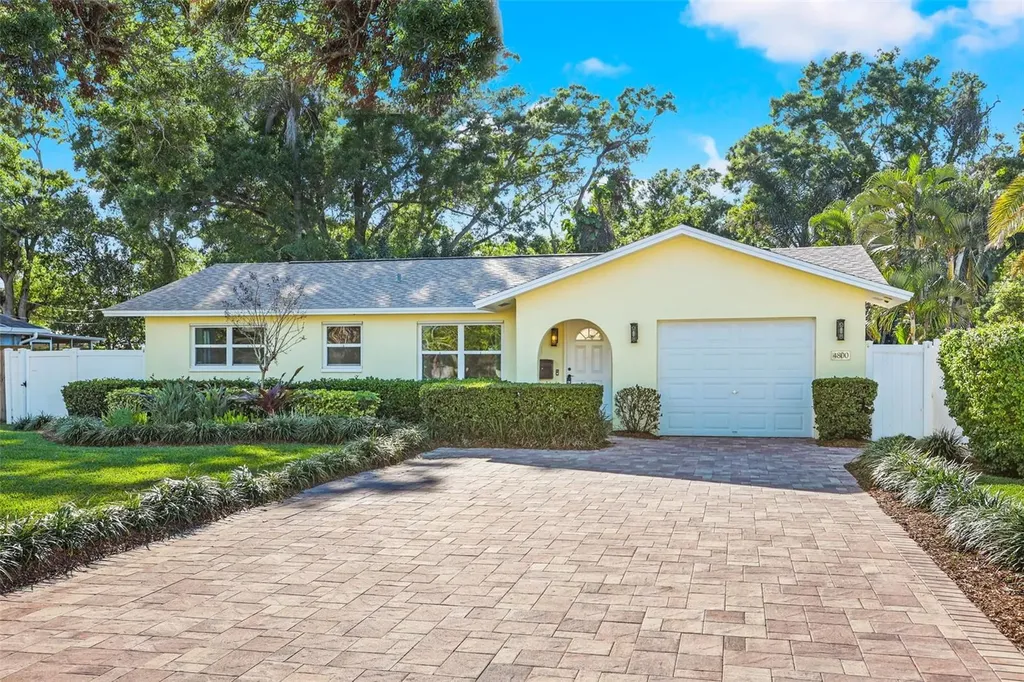4800 19th Street N St Petersburg FL 33714