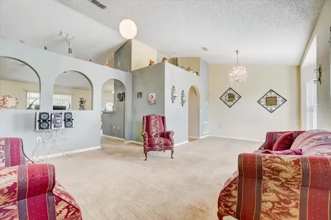 2724 Courtland Boulevard Deltona FL 32738