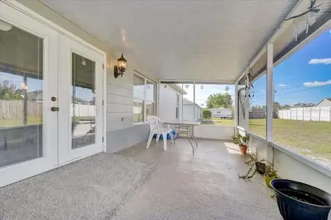 2724 Courtland Boulevard Deltona FL 32738