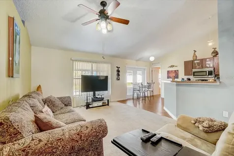 2724 Courtland Boulevard Deltona FL 32738