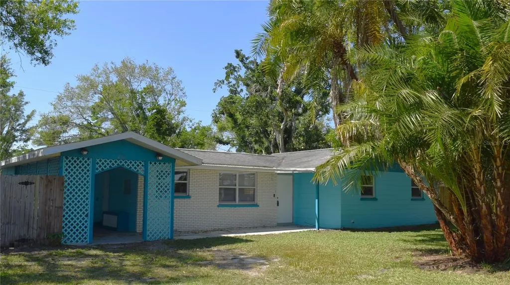 403 Pinewood Avenue Nokomis FL 34275