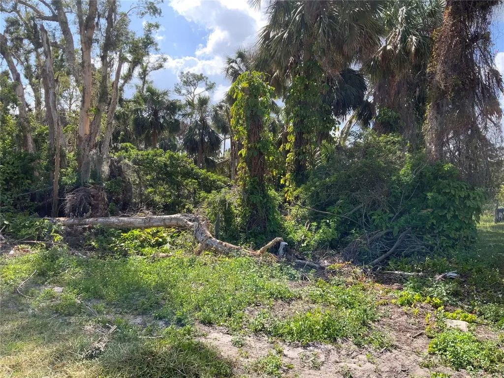 2271 Westwood Road North Fort Myers FL 33917