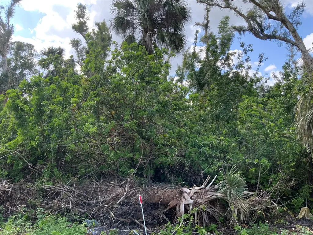 2271 Westwood Road North Fort Myers FL 33917