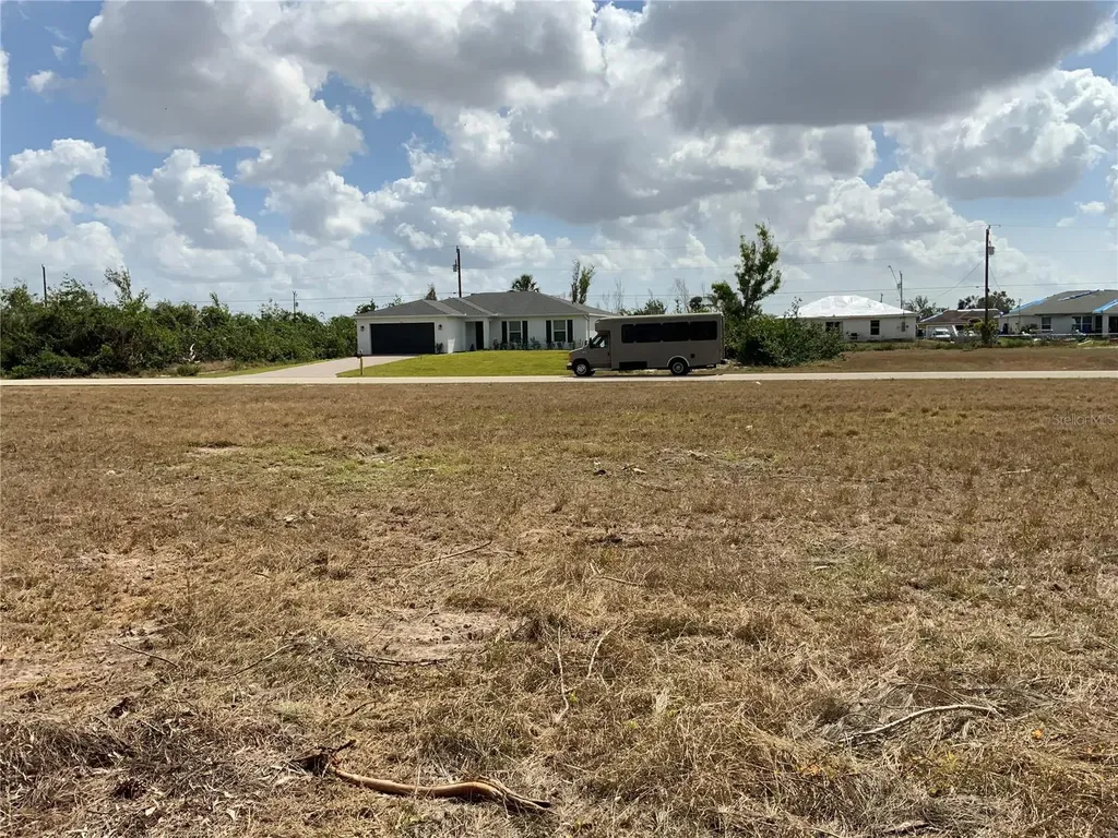 323 NE 31st Street Cape Coral FL 33909