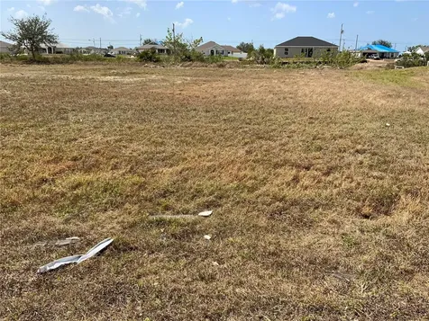 1708 NW 6th Place Cape Coral FL 33993