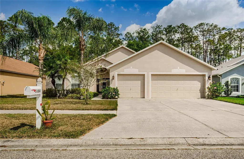 5304 Braddock Drive Zephyrhills FL 33541