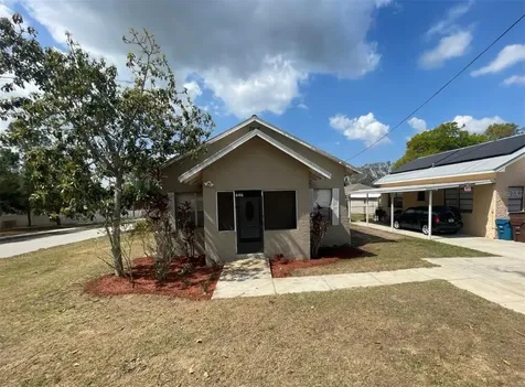 646 S 10th Street Lake Wales FL 33853