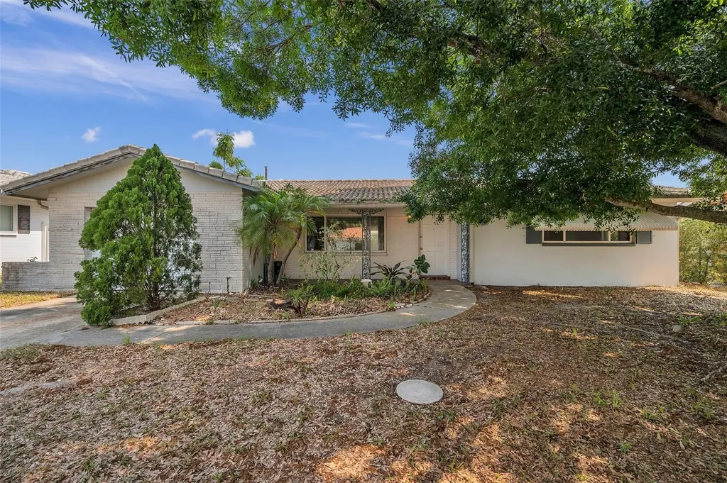 5543 Williamsdale Court Seminole FL 33772