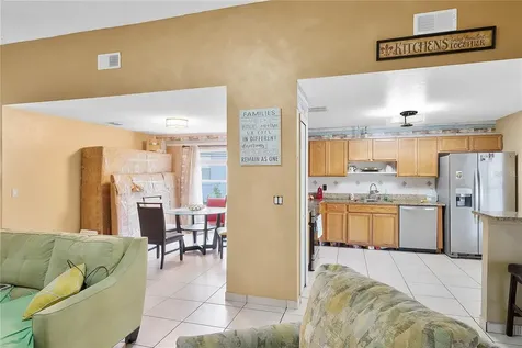 2305 Saphire Court Kissimmee FL 34743