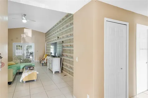 2305 Saphire Court Kissimmee FL 34743