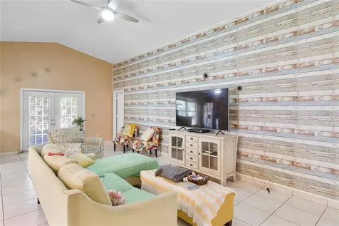 2305 Saphire Court Kissimmee FL 34743
