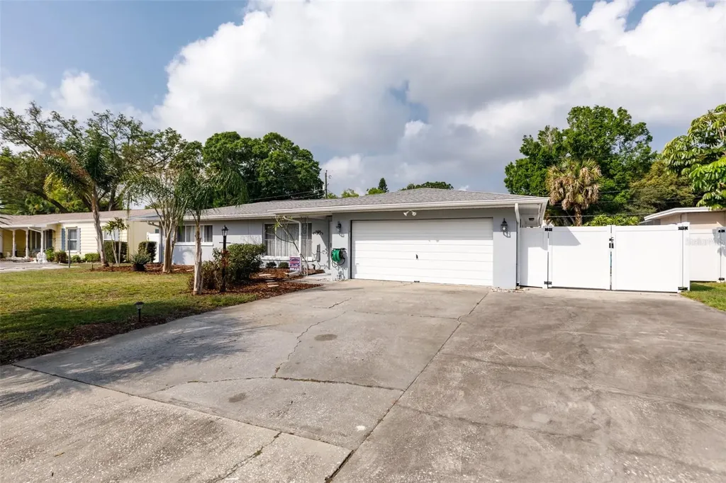 1438 Eastfield Drive Clearwater FL 33764