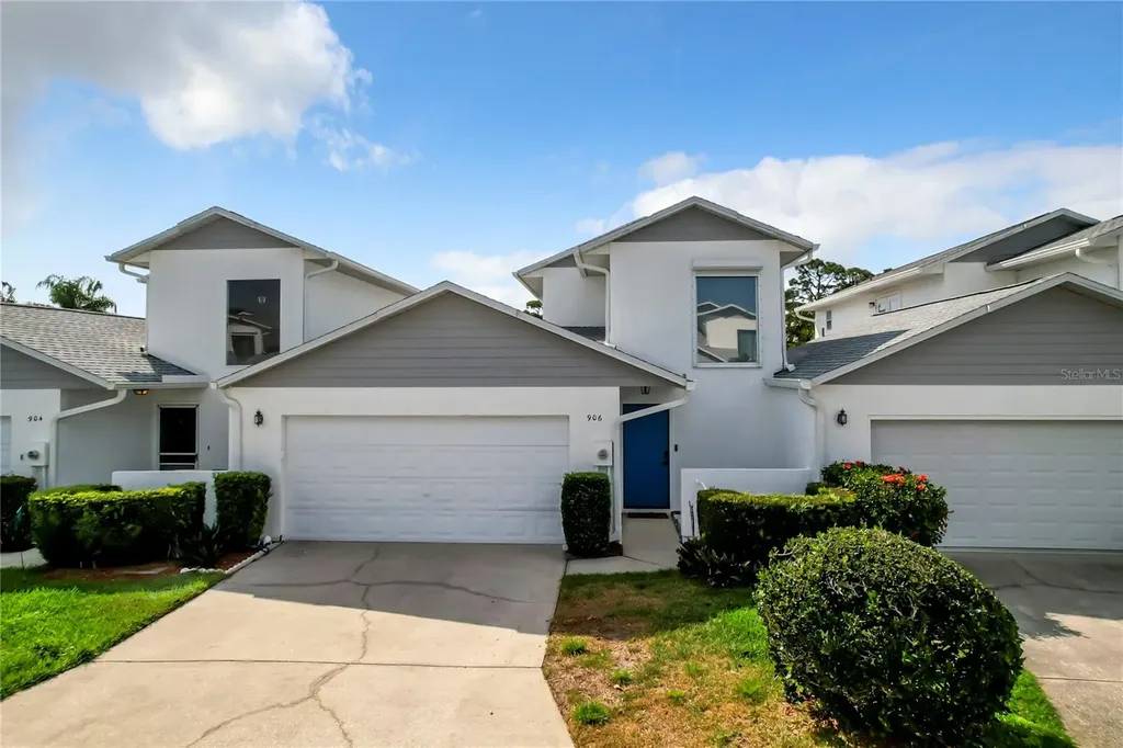 906 Castle Pines Court Melbourne FL 32940