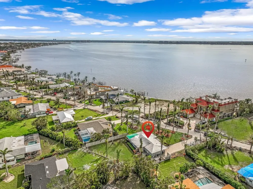 229 Bayshore Drive Cape Coral FL 33904