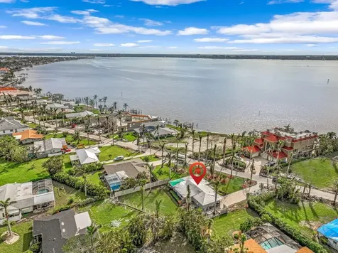 229 Bayshore Drive Cape Coral FL 33904